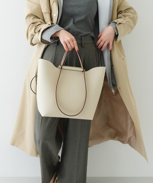 RODE SKO（ロデスコ）の「2ハンドルデザイントートバッグ（ショルダーバッグ・レディース・イエロー/アイボリー/ブラック・ONE）」の21枚目の写真