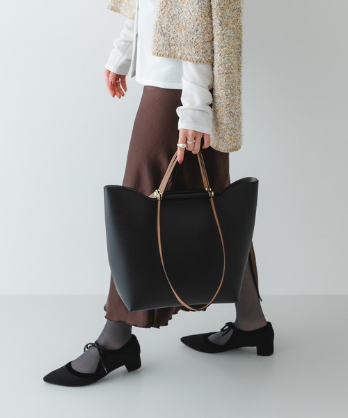 RODE SKO（ロデスコ）の「2ハンドルデザイントートバッグ（ショルダーバッグ・レディース・イエロー/アイボリー/ブラック・ONE）」の10枚目の写真