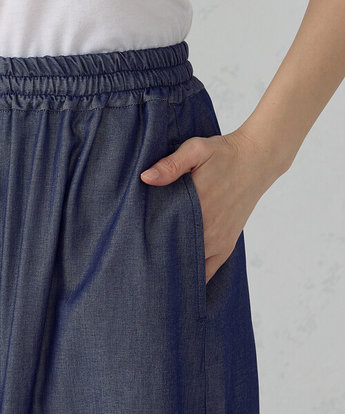 COMME CA ISM(コムサイズム)の「シャンブレースカ-チョ/セットアップ対応(その他パンツ・レディース・ブラック/ネイビー・FREE)」の16枚目の写真