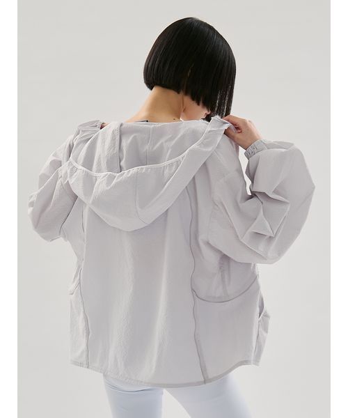 NEW BALANCE(ニューバランス)の「【New Balance for emmi】マルチファンクションジャケット(ナイロンジャケット・レディース・グレー・M)」の11枚目の写真