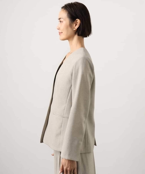 MICHEL KLEIN（ミッシェル・クラン）の「[セットアップ対応]ツイードライク ノーカラージャケット（ノーカラージャケット・レディース・ネイビー/サンドベージュ・38）」の17枚目の写真