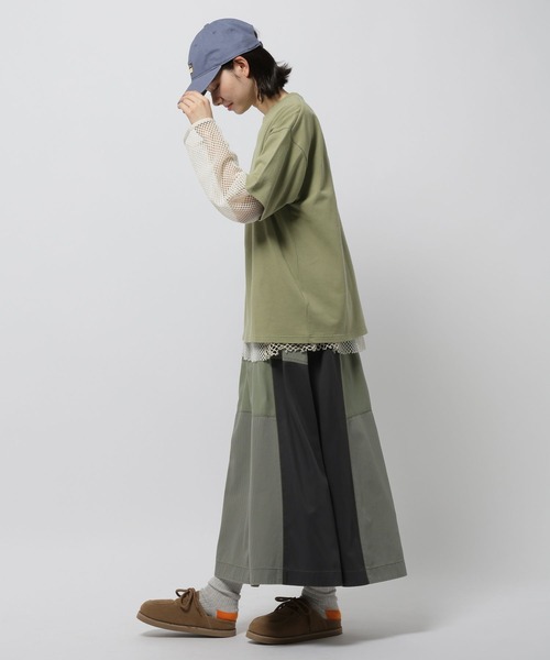 niko and...(ニコアンド)の「COLORマイスタードヅメTシャツ(Tシャツ/カットソー・レディース・パープル/ブラウン/カーキ/オフホワイト・MEDIUM/LARGE)」の8枚目の写真