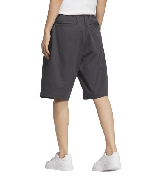 adidas(アディダス)の「【別注】アディダス adidas SOFTLUXバミューダ ルーズフィット パンツ ショーツ 限定コラボ(その他パンツ・レディース・グリーン/オフホワイト/ブラック・M/L)」の5枚目の写真