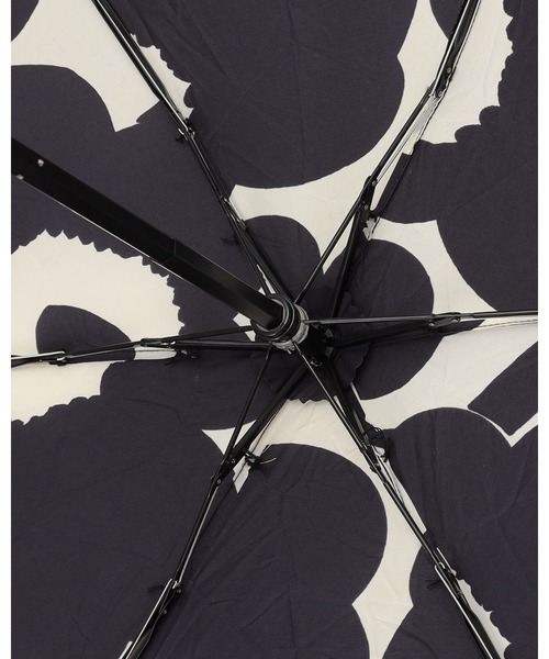 marimekko（マリメッコ）の「Unikko / Mini manual folding umbrella（折りたたみ傘・レディース・ブラック・FREE）」の6枚目の写真
