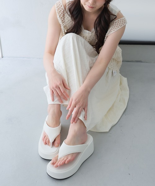 DEMETER(デメテル)の「厚底 ウェッジソール トングサンダル(サンダル・レディース・ブラック/ホワイト/イエロー/パープル/オレンジ・S/M/L/LL)」の12枚目の写真
