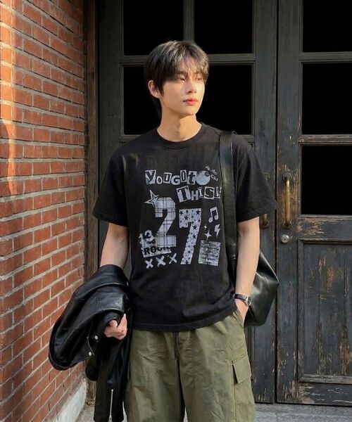 MOZMOZ(モズモズ)の「トゥエンティセブン ピグメント クロップ 半袖Tシャツ ブラック(Tシャツ/カットソー・レディース・その他・1/2/3)」の6枚目の写真