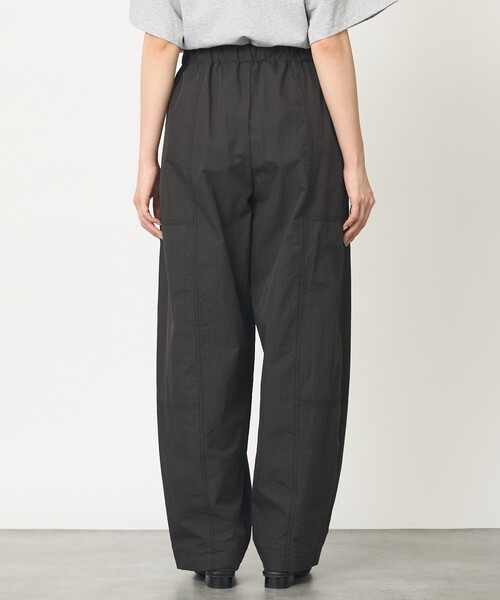 abahouse mavie（アバハウスマヴィ）の「【旬シルエット】カーブイージーパンツ（その他パンツ・レディース・ホワイト/ベージュ/ブラック・38/36）」の20枚目の写真