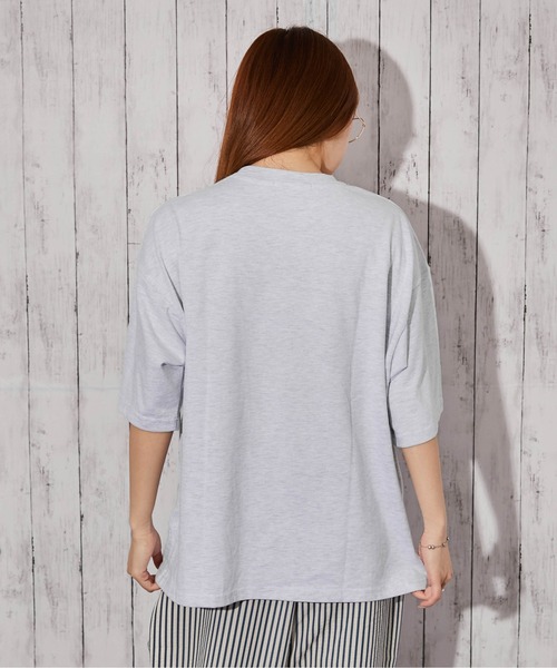 GORGE（ゴージ）の「《ドッグキャラクター×サガラロゴ》Tシャツ／ストリート／春夏秋／全4色（Tシャツ/カットソー・レディース・オートミール/オフホワイト・F）」の7枚目の写真