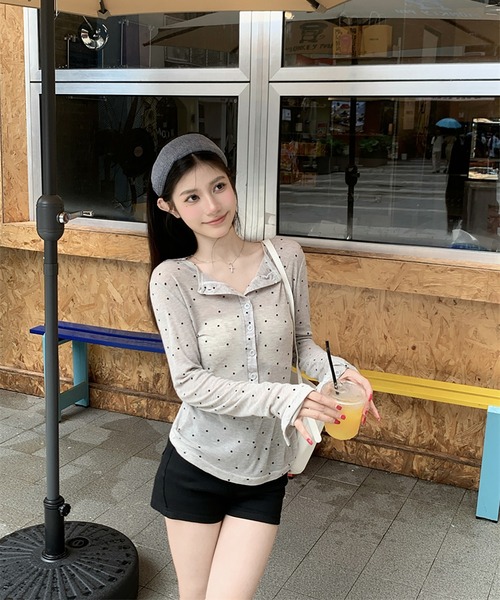 LAFFMO(ラフモ)の「ヘンリーネックドット柄シアーカットソー(Tシャツ/カットソー・レディース・グレー/ベージュ・F)」の12枚目の写真