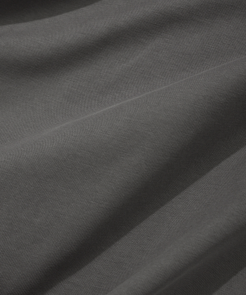 COVERNAT（カバーナット）の「クールコットンフットボールグラフィックTシャツチャコール（Tシャツ/カットソー・レディース・その他・SMALL/MEDIUM/LARGE/X-LARGE/XX-LARGE）」の2枚目の写真