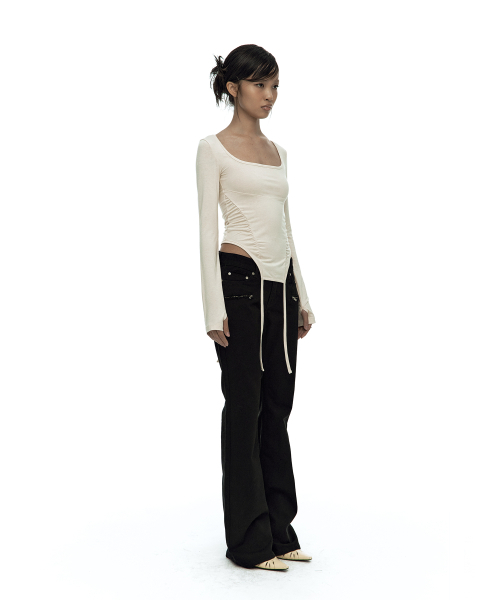 KASHIKO(カシコ)の「Slinky Shirring Bodysuit Beige(Tシャツ/カットソー・レディース・その他・FREE)」の5枚目の写真