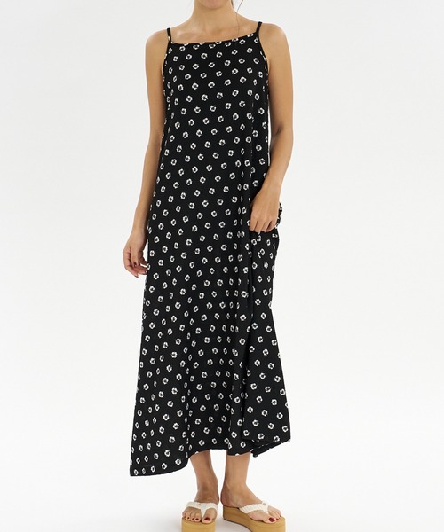 ROXY(ロキシー)の「【ムラサキスポーツ限定】ROXY/ロキシー ワンピース HIBISCUS TIDE DRESS RLY262629M UT(ワンピース・レディース・ブラック/ピンク・L/M)」の1枚目の写真