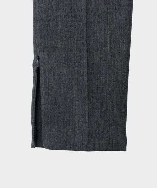 CINOH(チノ)の「BLACK FORMAL GRAY INSIDE ZIP PANTS(スラックス・レディース・グレー・36)」の4枚目の写真