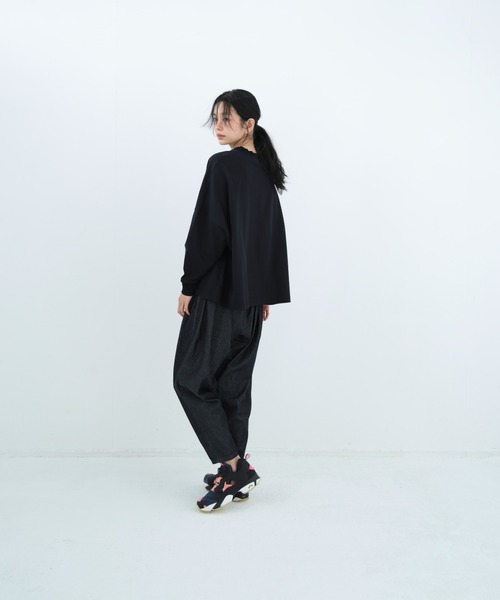 BEDSIDEDRAMA(ベットサイドドラマ)の「BEDSIDEDRAMA/ベッドサイドドラマ/Dream Relaxin Denim Pants(デニムパンツ・レディース・ブラック/インディゴブルー・2/1)」の4枚目の写真