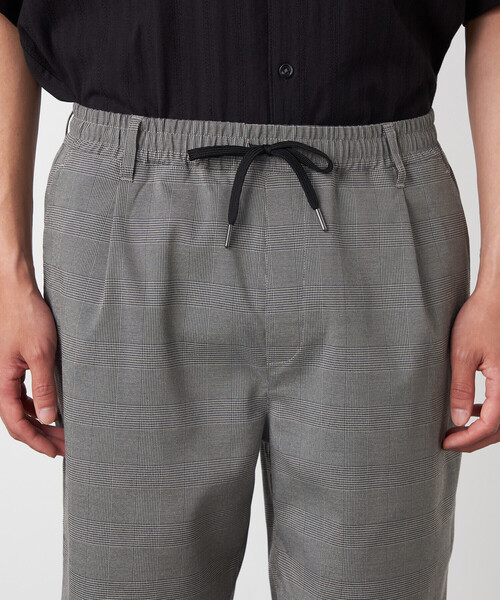 COMME CA ISM（コムサイズム）の「ポリエステルグレンチェックストレッチ ワンタックショートパンツ（その他パンツ・メンズ・ダークブラウン/グレー・MEDIUM/LARGE）」の14枚目の写真