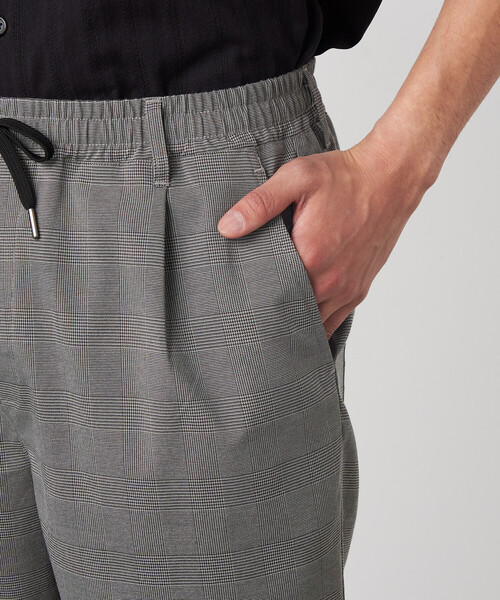 COMME CA ISM（コムサイズム）の「ポリエステルグレンチェックストレッチ ワンタックショートパンツ（その他パンツ・メンズ・ダークブラウン/グレー・MEDIUM/LARGE）」の15枚目の写真