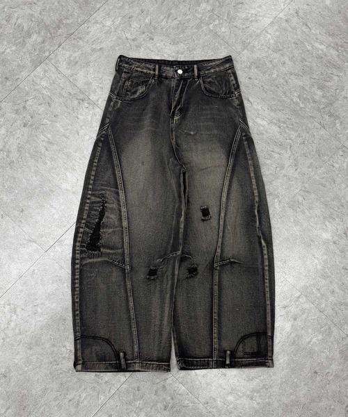 ATMARK(アットマーク)の「《3サイズ展開 / UNISEX 》ZOZO限定 ダメージ加工切り替えバレルレッグデニムパンツ(デニムパンツ・メンズ・ブラック・XL/L/M)」の12枚目の写真