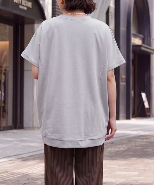 SELECT LEVERY(セレクトリベリー)の「接触冷感ドルマンドライタッチプルオーバー(Tシャツ/カットソー・レディース・ベージュ/チャコール/ブラック/オフホワイト・MEDIUM/LARGE)」の20枚目の写真