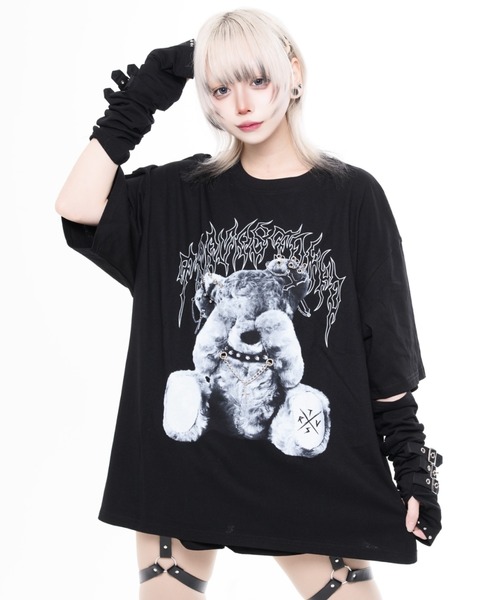 TRAVAS TOKYO(トラバス トウキョウ)の「『TRAVAS TOKYO/トラバス トーキョー』ピアス付きくまプリントTシャツ(Tシャツ/カットソー・レディース・チャコールグレー/ブラック/ブラック×レッド・FREE)」の2枚目の写真