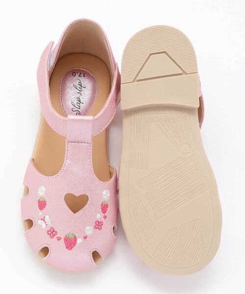 SLAP SLIP（スラップスリップ）の「お花イチゴシェル刺しゅうグルカサンダル(14~19cm)（サンダル・キッズ・ホワイト/ピンク/ブルー・17.0cm/14.0cm/15.0cm/16.0cm/18.0cm/19.0cm）」の17枚目の写真