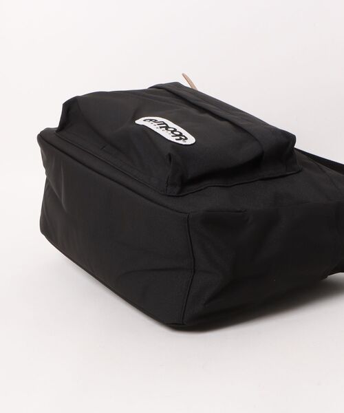 Scrap Book（スクラップブック）の「◆WEB + 京都店 限定展開◆【OUTDOOR PRODUCTS】BOAT SHOULDER（ショルダーバッグ・レディース・ベージュ/ブラック/グリーン/ブルー/オレンジ・FREE）」の6枚目の写真