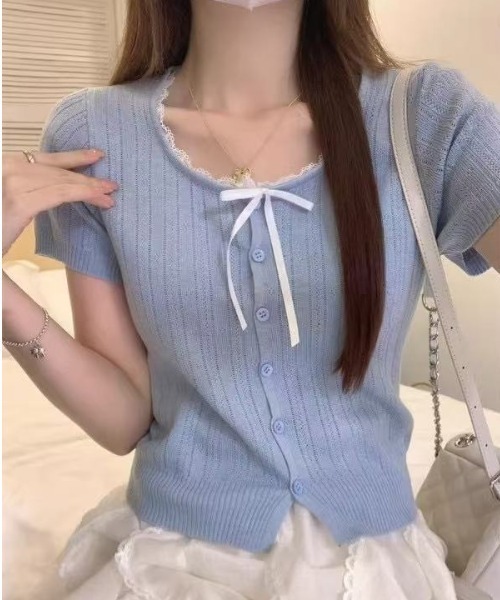 Emilie(エミリー)の「フロントリボンレース半袖カーディガン(カーディガン/ボレロ・レディース・ブルー/ブラック/オフホワイト・FREE)」の1枚目の写真