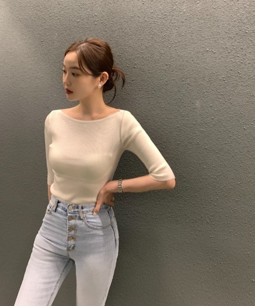 Aelina(エリナ)の「タイト薄手セータートップス(Tシャツ/カットソー・レディース・ブラック系その他/ブラック/ホワイト・FREE)」の20枚目の写真
