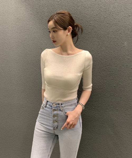 Aelina(エリナ)の「タイト薄手セータートップス(Tシャツ/カットソー・レディース・ブラック系その他/ブラック/ホワイト・FREE)」の19枚目の写真