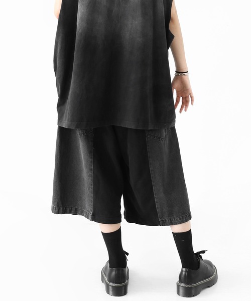 minsobi(ミンソビ)の「【BEST ITEM 夏Ver.】デニム切り替え サイドライン ワイドハーフパンツ(ユニセックス)(デニムパンツ・メンズ・ブラック・FREE)」の11枚目の写真