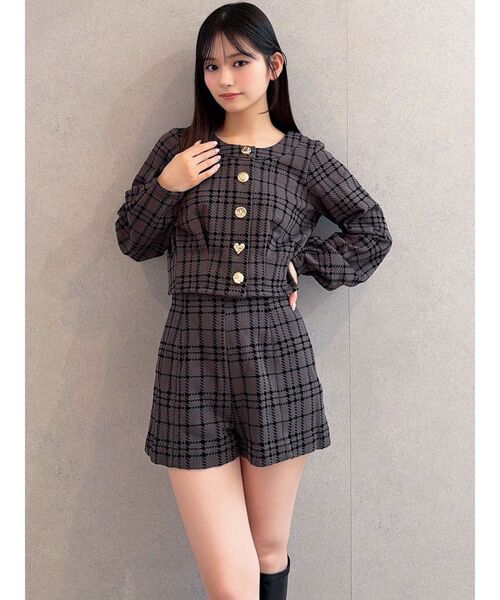 RESEXXY（リゼクシー）の「チェックハイウエストショートパンツ（その他パンツ・レディース・チャコールグレー/ブラック/レッド・FREE）」の4枚目の写真