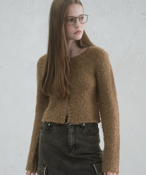 Vivacious(ビバシャス)の「La Pong Crop Cardigan - 6COL(カーディガン/ボレロ・レディース・チャコールグレー/スカイブルー/ダークブラウン/ピンク/アイボリー/ダークグレー・FREE)」の7枚目の写真