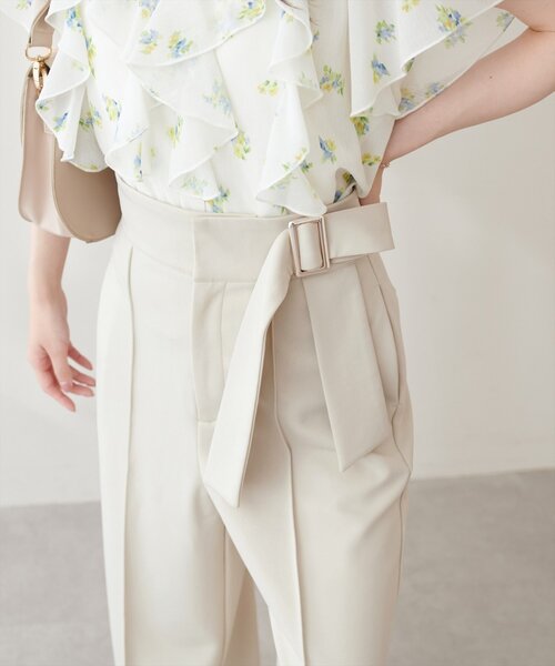 natural couture(ナチュラルクチュール)の「ウエストリボンハイウエストパンツ(その他パンツ・レディース・ブラック/アイボリー/ネイビー・LARGE/MEDIUM/SMALL)」の1枚目の写真