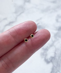 YU-KA:スクエアデザインミニピアス Square Design Mini Earrings