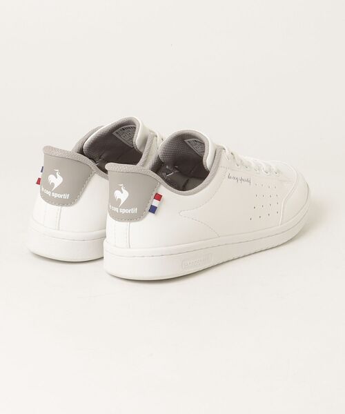 le coq sportif（ルコックスポルティフ）の「ラ ローラン SI  /  LA ROLAND SI（スニーカー・メンズ・ホワイト×シルバー/ホワイト×グレー・22.5cm/23.0cm/23.5cm/24.0cm/24.5cm/25.0cm/25.5cm/26.0cm/26.5cm/27.0cm/27.5cm/28.0cm）」の3枚目の写真