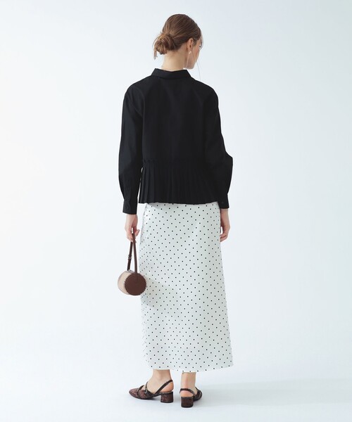 Ray BEAMS(レイビームス)の「プリーツ キリカエ レギュラーカラー シャツ(シャツ/ブラウス・レディース・サックスブルー/ブラック/ホワイト・ONE SIZE)」の6枚目の写真