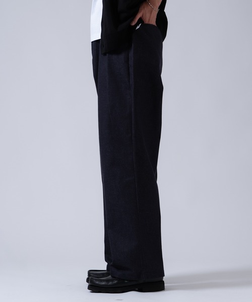 OXA(オグザ)の「デニムスラックス(デニムパンツ・メンズ・ネイビー/ブラック・LARGE/MEDIUM)」の9枚目の写真