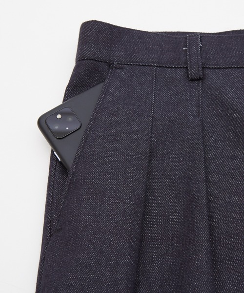 OXA(オグザ)の「デニムスラックス(デニムパンツ・メンズ・ネイビー/ブラック・LARGE/MEDIUM)」の6枚目の写真