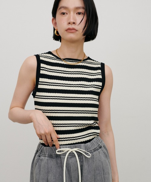 LARUTA(ラルータ)の「【LARUTA】ボーダーリブノースリニット(ニット/セーター・レディース・ブラウン/ネイビー/ダークブラウン/ブラック・MEDIUM)」の19枚目の写真