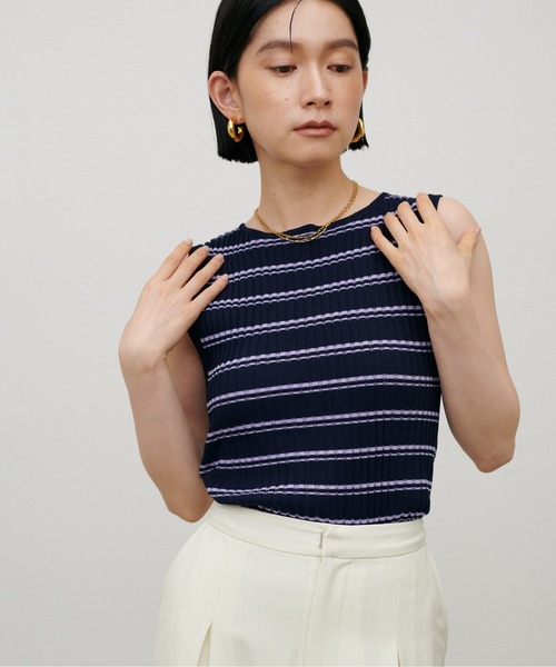 LARUTA(ラルータ)の「【LARUTA】ボーダーリブノースリニット(ニット/セーター・レディース・ブラウン/ネイビー/ダークブラウン/ブラック・MEDIUM)」の6枚目の写真