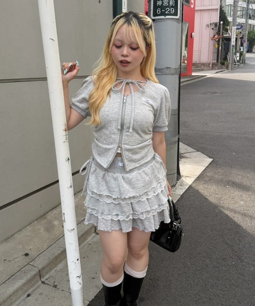 continuer de NICE CLAUP(コンティニューデナイスクラップ)の「デザインショートPKSETUP(アンサンブル・レディース・トップグレー/ピンク/ブラック・FREE)」の9枚目の写真