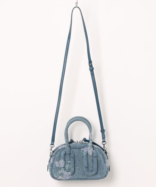 MARC JACOBS（マークジェイコブス）の「ANTIQUE FLORAL DENIM BABE MINI TOP HANDLE/アンティーク フローラル デニム ベイブ（ショルダーバッグ・レディース・インディゴブルー・ONE SIZE）」の5枚目の写真