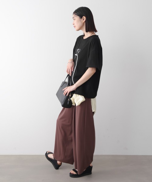 Bou Jeloud（ブージュルード）の「ドック刺しゅうＴシャツ（Tシャツ/カットソー・レディース・ブラック・FREE）」の3枚目の写真