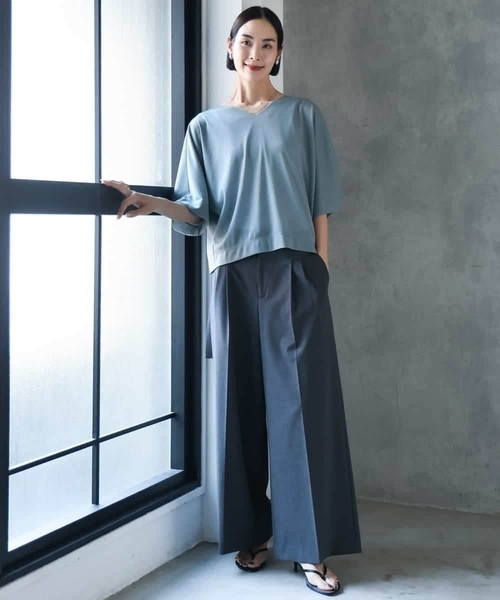MICHEL KLEIN(ミッシェル・クラン)の「ドルマンVネックトップス(Tシャツ/カットソー・レディース・ブラウン/ミント/ベージュ/パープル・38)」の21枚目の写真