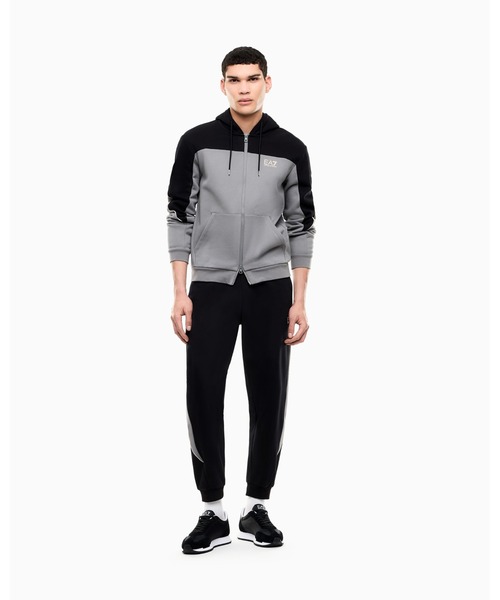 EMPORIO ARMANI EA7(エンポリオアルマーニイーエーセブン)の「<オンライン限定>【エンポリオ アルマーニ EA7】レギュラーフィット カラーブロック フルジップ パーカー(パーカー・メンズ・グレー・LARGE/X-SMALL/X-LARGE/SMALL/MEDIUM)」の2枚目の写真