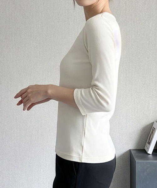 LOWO(ロワ)の「【M~Lサイズ展開】クルーネック七分袖カットソー(Tシャツ/カットソー・レディース・ブラウン/ベージュ/ホワイト/グレー/ブラック・M/L)」の15枚目の写真