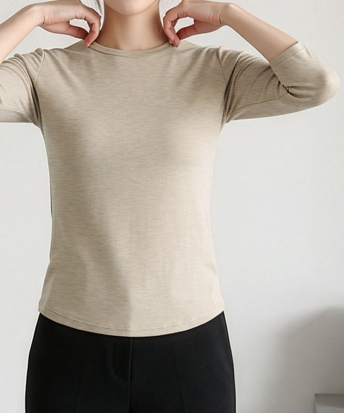 LOWO(ロワ)の「【M~Lサイズ展開】クルーネック七分袖カットソー(Tシャツ/カットソー・レディース・ブラウン/ベージュ/ホワイト/グレー/ブラック・M/L)」の16枚目の写真