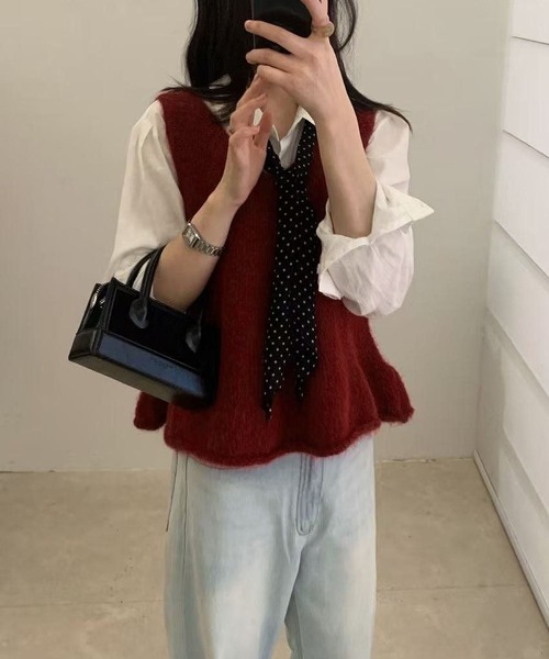 MAISON DE THERESE（メゾン ド テレーズ）の「ミニフレア ノースリーブ レイヤード用ニットトップス ニットベスト（ベスト・レディース・グレー/アイボリー/チャコールグレー/レッド・FREE）」の4枚目の写真