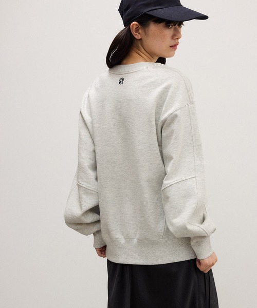ADAM ET ROPE'(アダムエロペ)の「【WEB限定】フロッキーロゴスウェット(スウェット・レディース・ダークブラウン/オフホワイト/ネイビー・FREE)」の10枚目の写真