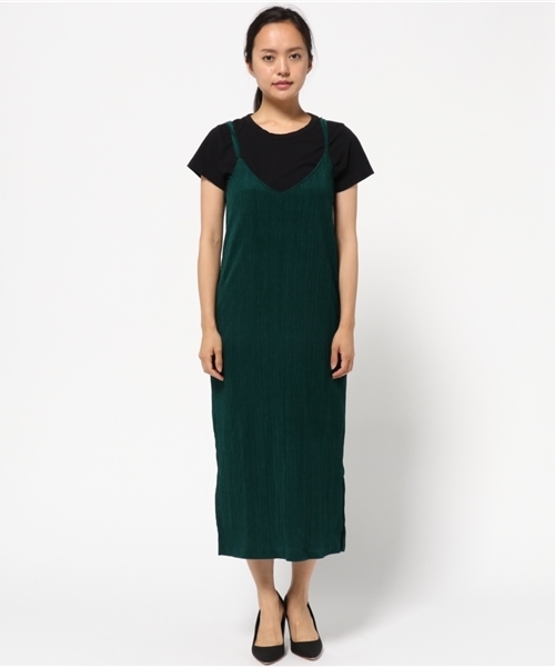 MOUSSY（マウジー）の「VELOUR SLIP DRESS J（ワンピース・レディース・ブラック/ダークグリーン/ピンク・FREE）」の4枚目の写真