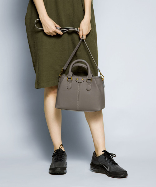 PLAIN CLOTHING（プレーンクロージング）の「ギャザーハンドバッグ/ショルダーバッグ【PLAIN CLOTHING】（ハンドバッグ・レディース・レッド/ベージュ/グレー/ブラック・FREE）」の13枚目の写真